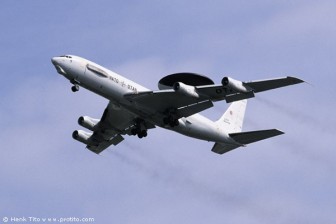 032_ILA2004.jpg