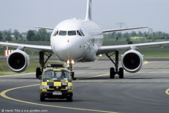 076_ILA2004.jpg
