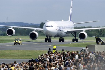 086_ILA2004.jpg