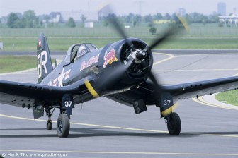 090_ILA2004.jpg