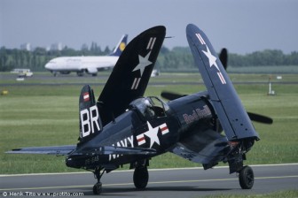 092_ILA2004.jpg