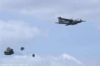 096_ILA2004.jpg