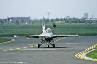 171_ILA2004.jpg