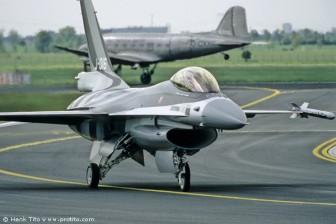 172_ILA2004.jpg
