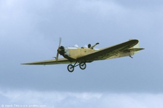 253_ILA2004.jpg